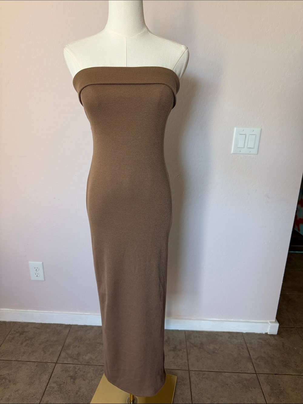 Strapless Brown Bodycon Maxi Dress - Classic Tube Silhouette